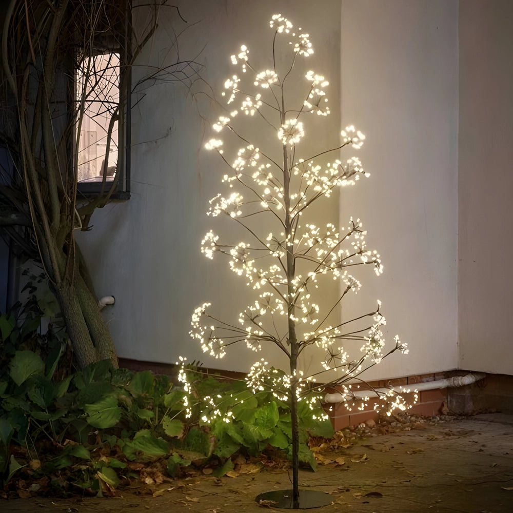 Twinkling Tree with Warm White LEDs