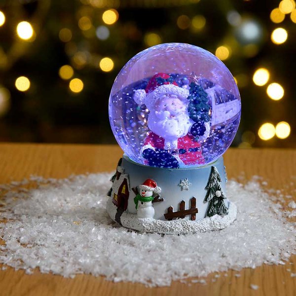 Frosty Fun Snow Globe