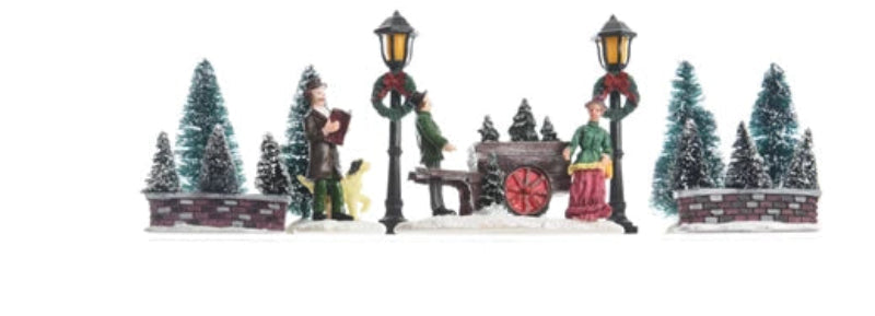 Polyresin Wintery Scene 31cm