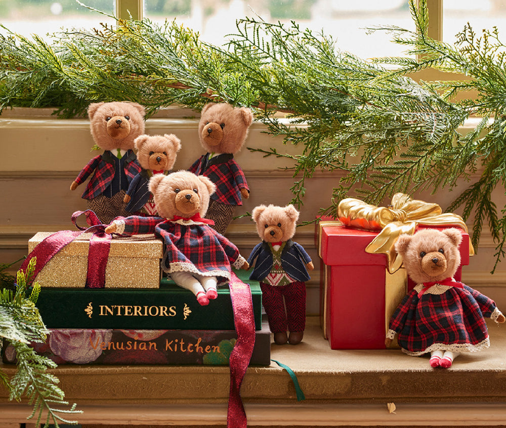 18cm Bear Polyester With Checked Outfit