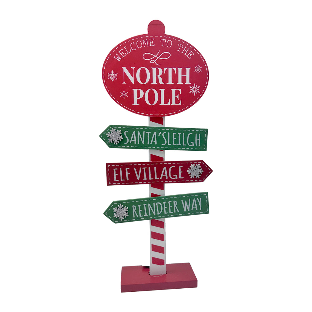 Decorative sign with 'Welcome to the North Pole'