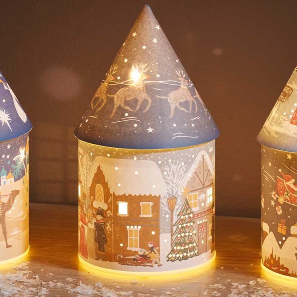 Battery Operated In Lit Decor House - Carol Singers