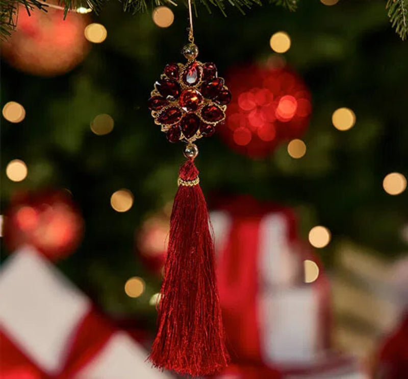 Tree Hanger With Red Jewels And Tassel 