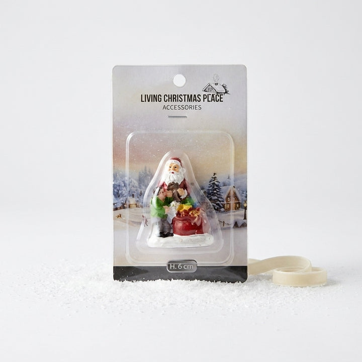 6cm Village Figure