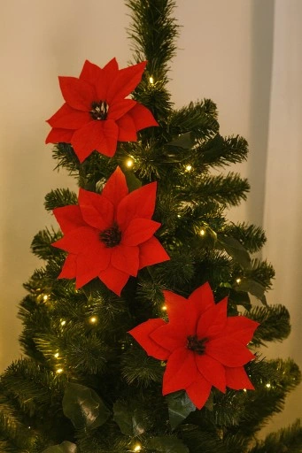 6.3ft Poinsettia Garland